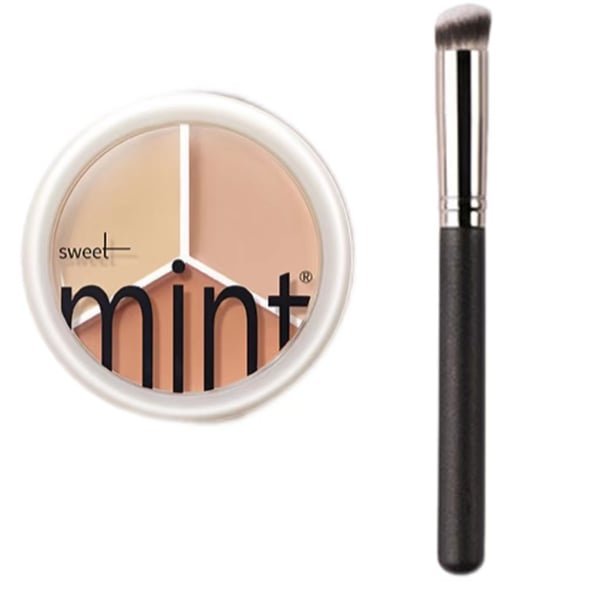 đ„3-In-1 Contouring And Brighten Concealer Palette