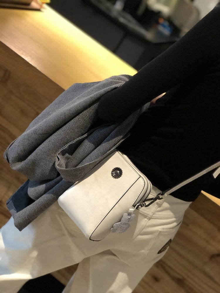 (🎁🎁Last Day 49% Off )All-match vertical cellphone bag