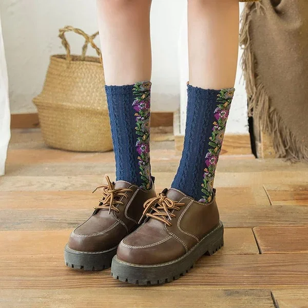 Hot Sale-Vintage Embroidered Floral Socks