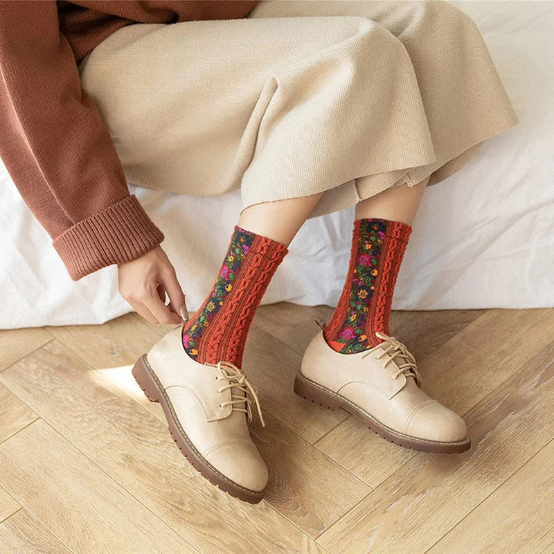 Hot Sale-Vintage Embroidered Floral Socks