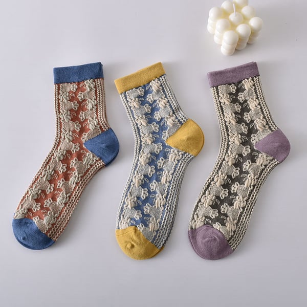 Sale 50%OFF-5 Pairs Women's Vintage Embossed Cotton Socks