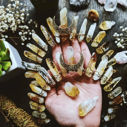 COURONNE EN CRISTAL NATUREL FAIT À LA MAIN