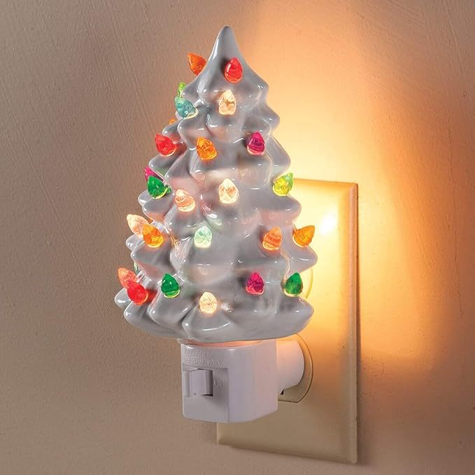 🎄Christmas Sales 70% 🎄2024 Christmas Tree Night Light（Buy many offer）