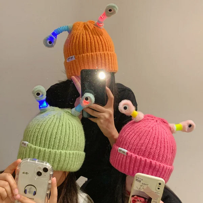 🔥VENTA CALIENTE - 49% DE DESCUENTO🔥Gorro de punto de pequeño monstruo brillante y lindo para padres e hijos de invierno