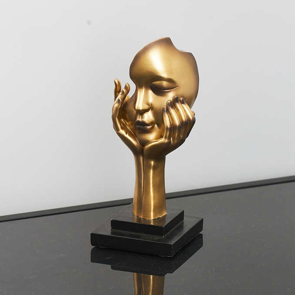 Sculptures de visage abstraites