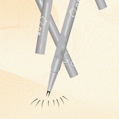 Double tip lower eyelash pencil